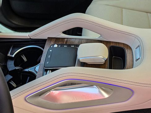 New 2026 Mercedes-Benz GLE 450 4MATIC image 16
