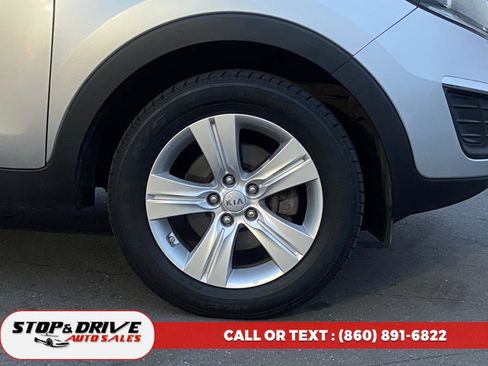 Used 2013 Kia Sportage LX image 9