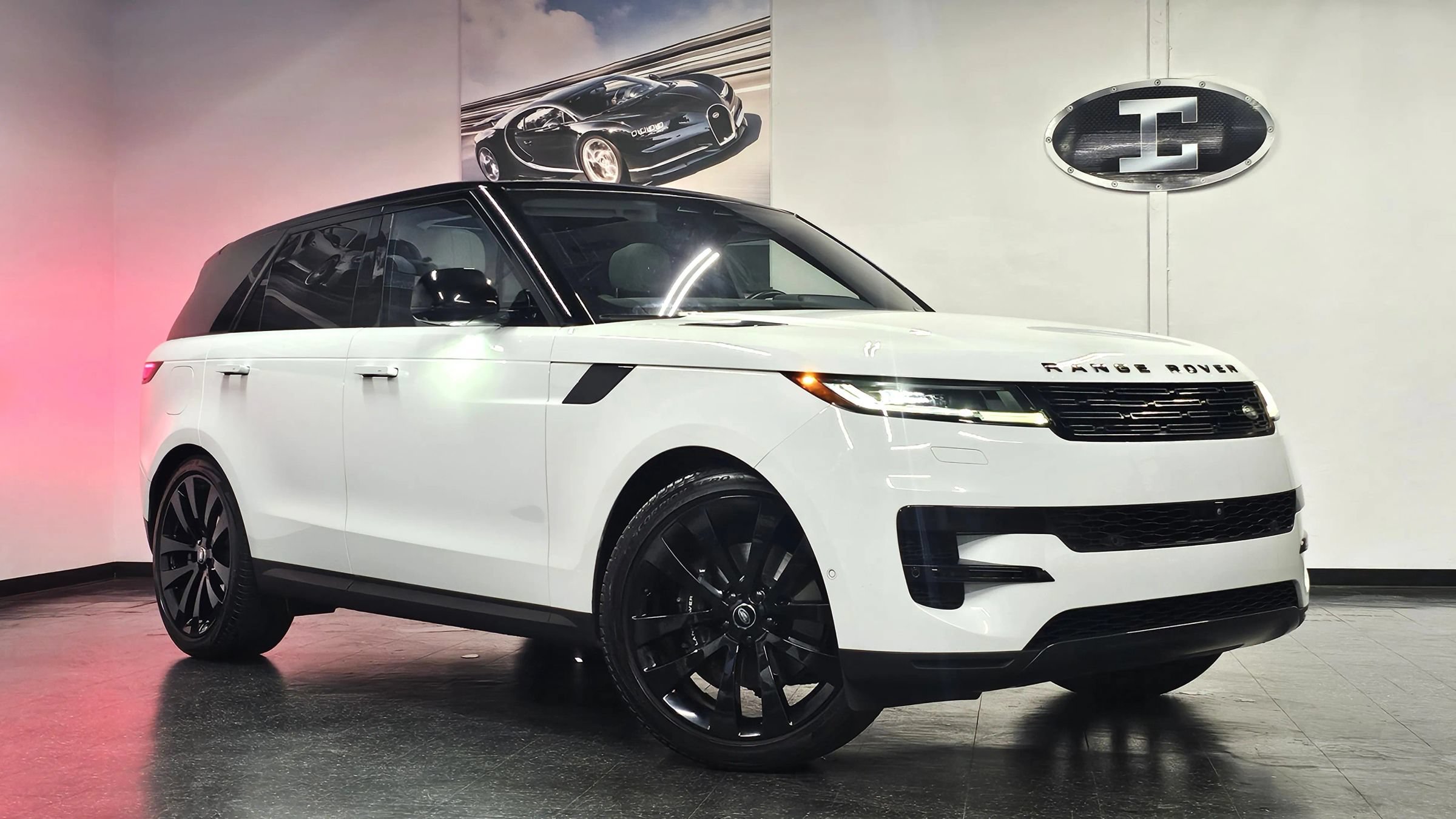 Used 2023 Land Rover Range Rover Sport SE AWD/4WD image 1