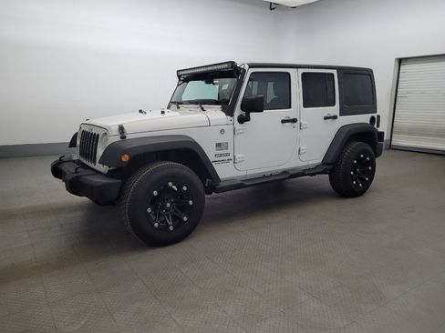 Used 2014 Jeep Wrangler Unlimited Sport w/ Quick Order Package 24S image 2