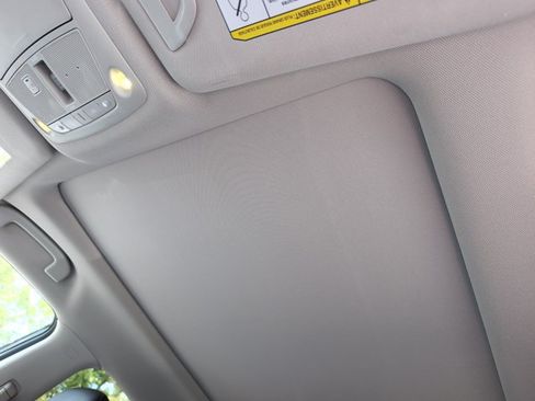 Used 2019 Nissan Rogue SL w/ Premium Package FWD image 19