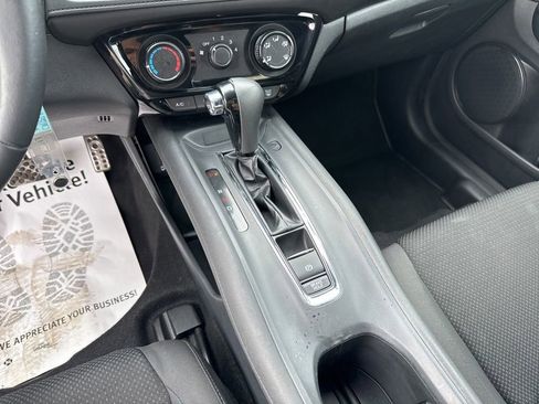 Used 2019 Honda HR-V Sport image 24