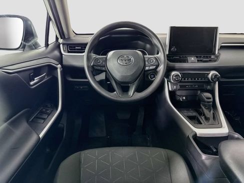 Certified 2025 Toyota RAV4 XLE FWD image 22