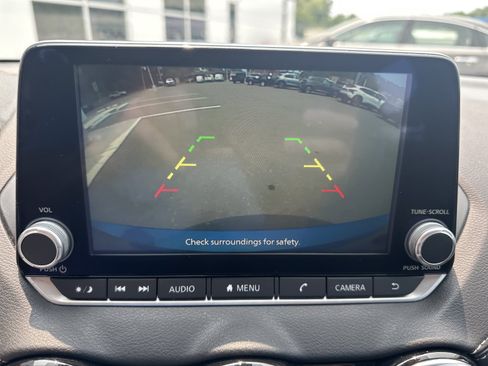 Used 2025 Nissan Sentra SV FWD image 21