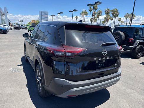Used 2023 Nissan Rogue SV FWD image 23