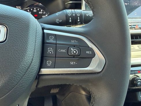 Certified 2025 Jeep Compass Limited AWD/4WD image 23