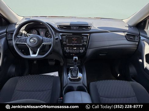 Certified 2019 Nissan Rogue SV image 25