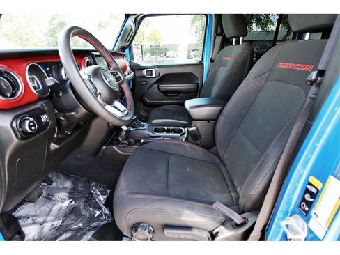 Used 2023 Jeep Gladiator Rubicon image 6