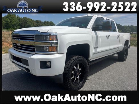 Used 2015 Chevrolet Silverado 2500 High Country w/ Duramax Plus Package AWD/4WD image 1