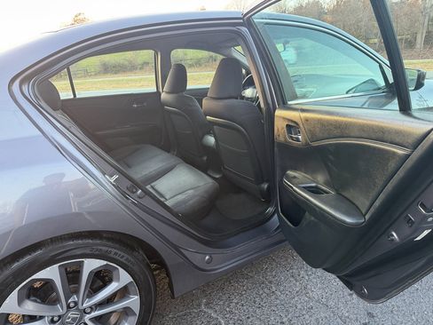 Used 2014 Honda Accord Sport image 19