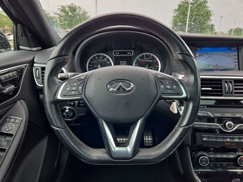 Used 2017 INFINITI QX30 Sport w/ Sport Leather Package FWD image 22