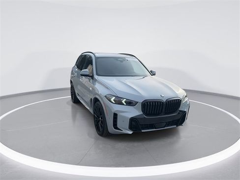 Used 2026 BMW X5 xDrive40i w/ M Sport Package image 1