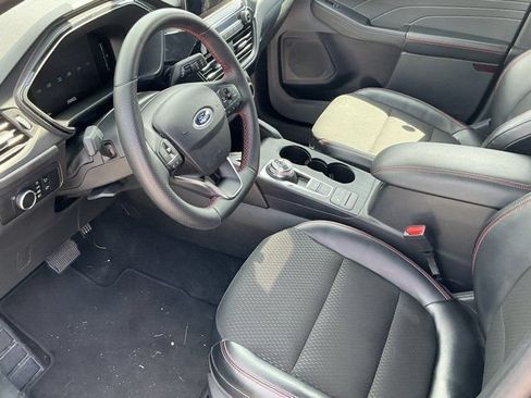 Used 2025 Ford Escape ST-Line AWD/4WD image 14