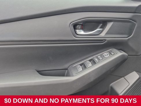 Used 2025 Honda Accord SE image 11