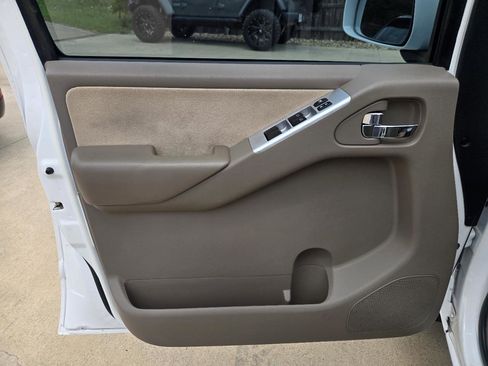 Used 2011 Nissan Pathfinder SV RWD image 20