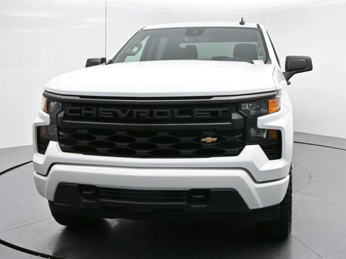 Used 2022 Chevrolet Silverado 1500 Custom image 3
