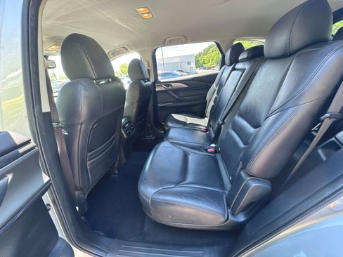 Used 2018 MAZDA CX-9 Touring FWD image 24