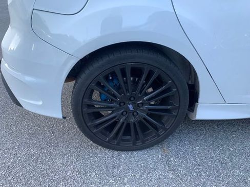 Used 2016 Ford Focus RS AWD/4WD image 8