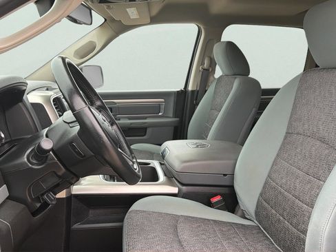 Used 2019 RAM 1500 Big Horn image 12