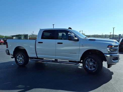 Used 2025 RAM 2500 Big Horn AWD/4WD image 33