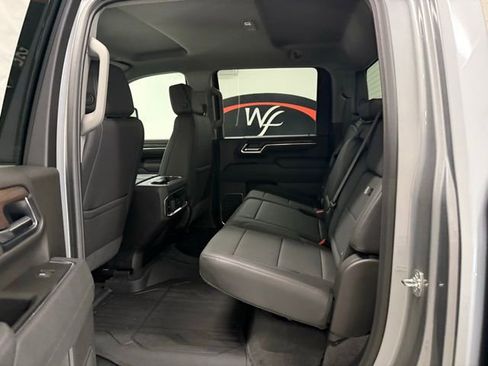 New 2025 GMC Sierra 2500 SLT image 17