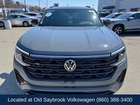 Certified 2025 Volkswagen Atlas Cross Sport SEL R-Line AWD/4WD image 2