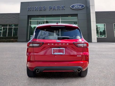 Certified 2024 Ford Escape ST-Line w/ Tech Pack #1 AWD/4WD image 6