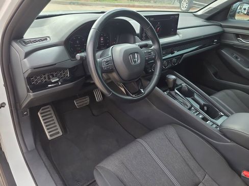 Used 2023 Honda Accord Sport image 15