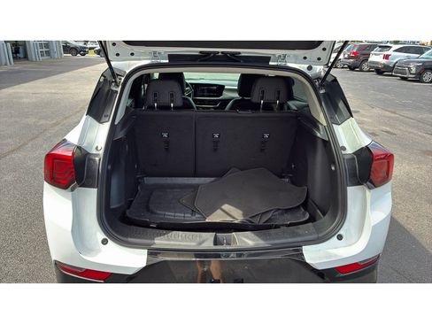 Used 2024 Buick Encore GX Sport Touring AWD/4WD image 9