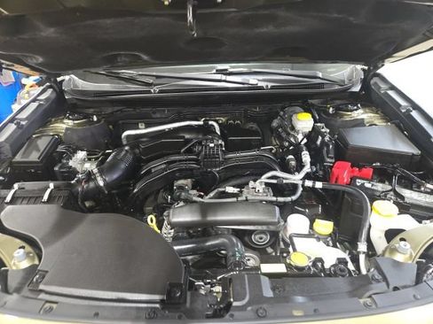 Used 2025 Subaru Outback Premium AWD/4WD image 19