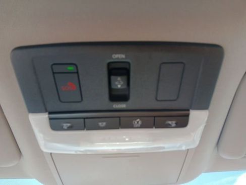 New 2025 Nissan Sentra SV w/ SV Premium Package image 22