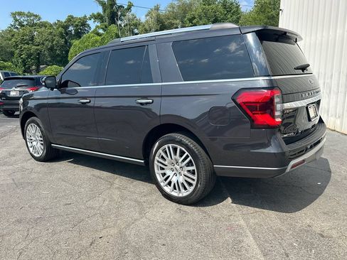 Used 2024 Ford Expedition Limited AWD/4WD image 8