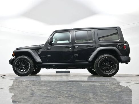 Used 2022 Jeep Wrangler Unlimited Sport image 24