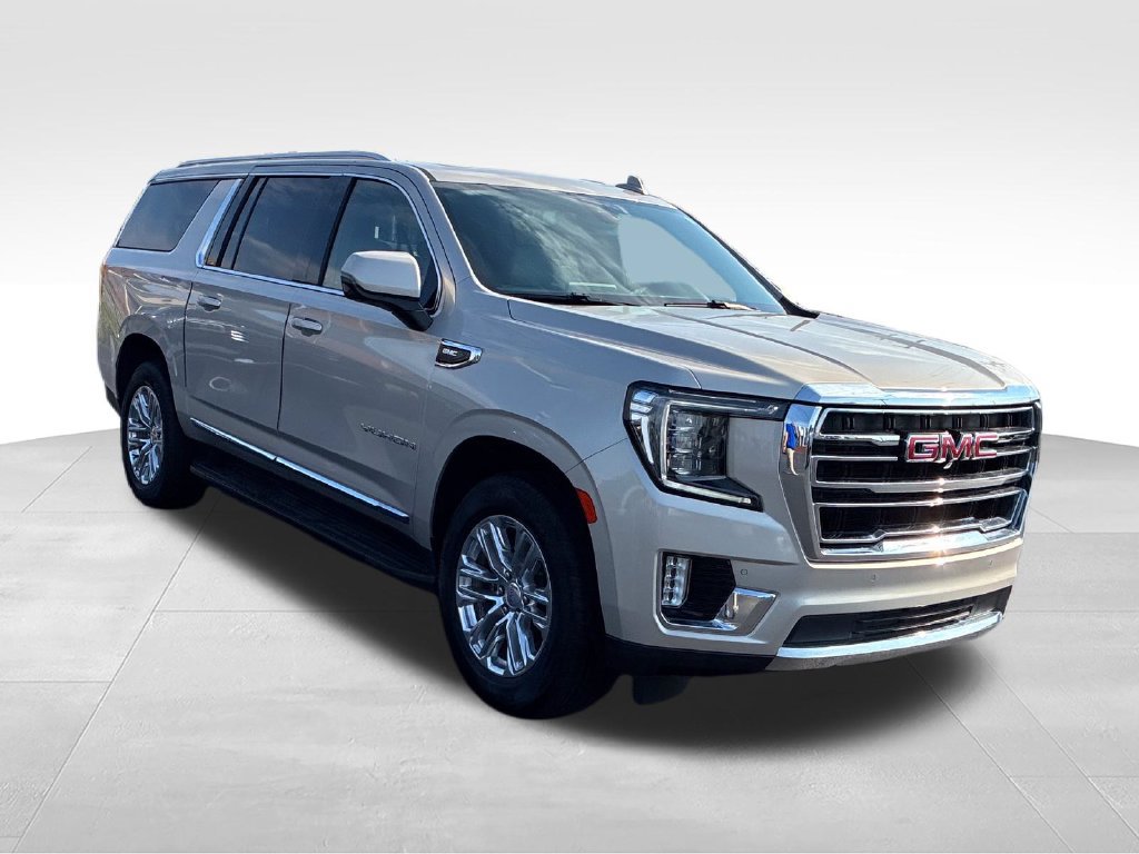 Used 2022 GMC Yukon XL SLT w/ SLT Premium Package AWD/4WD image 7
