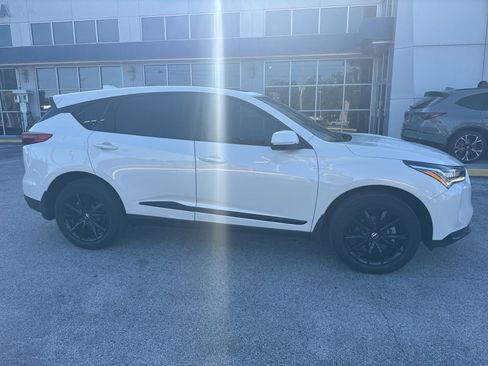 Used 2025 Acura RDX SH-AWD image 3