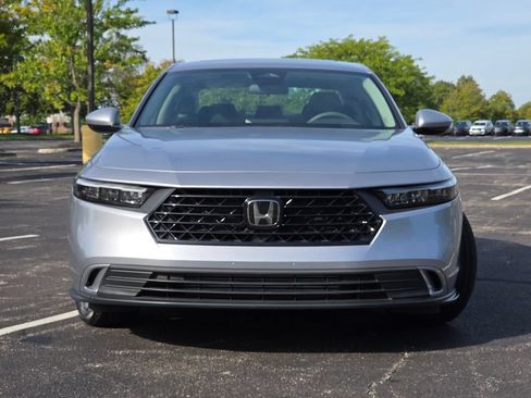 Used 2024 Honda Accord EX image 17