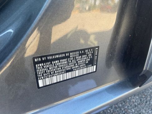 Used 2025 Volkswagen Jetta SE image 29