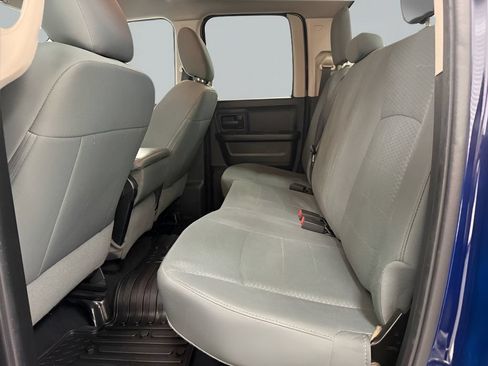 Used 2016 RAM 1500 Express RWD image 13