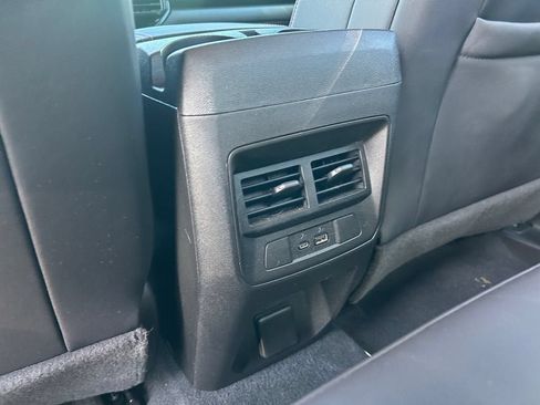 Used 2024 Chevrolet Colorado Z71 w/ Z71 Convenience Package 2 AWD/4WD image 33