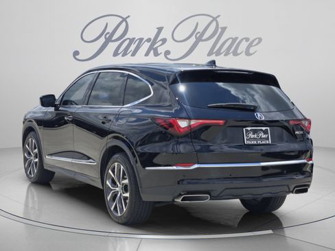 Used 2024 Acura MDX FWD w/ Technology Package image 3