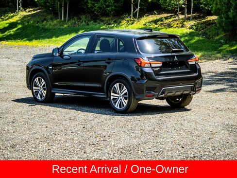 Used 2021 Mitsubishi Outlander Sport ES FWD image 5