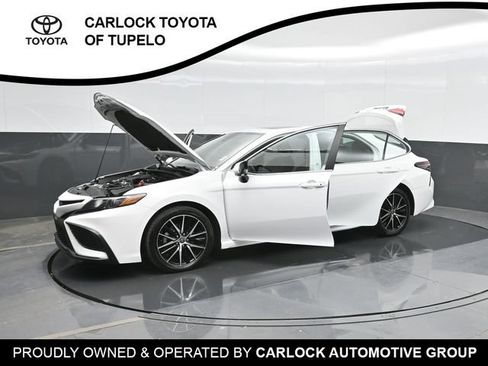 Used 2024 Toyota Camry SE w/ Convenience Package FWD image 49