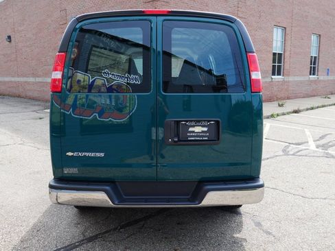 New 2026 Chevrolet Express 3500 w/ Driver Convenience Package RWD image 6