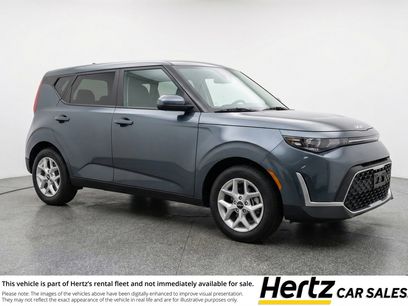 Used 2025 Kia Soul LX w/ LX Technology Package