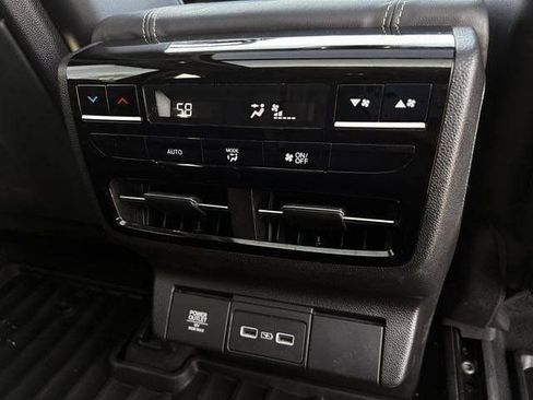 Used 2024 Acura MDX SH-AWD w/ Technology Package image 26