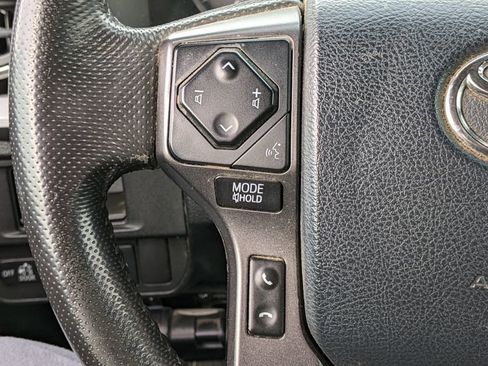 Used 2019 Toyota Tacoma TRD Sport image 13