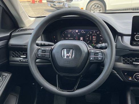 Certified 2025 Honda Accord SE image 8