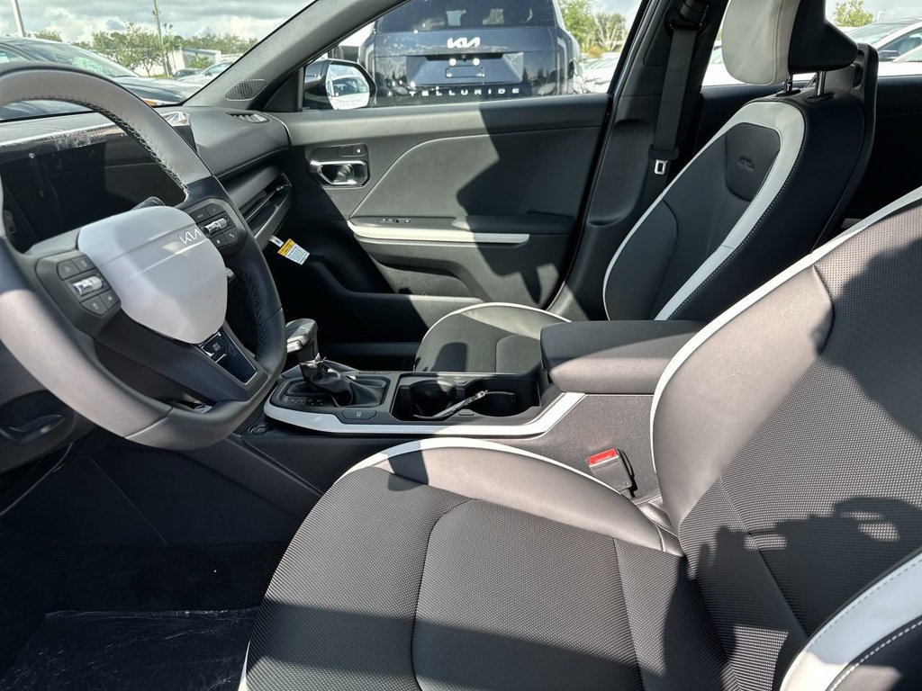 New 2026 Kia K4 EX FWD image 2