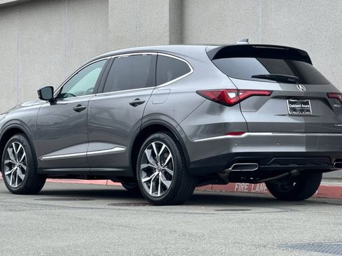 Certified 2022 Acura MDX SH-AWD w/ Technology Package image 7