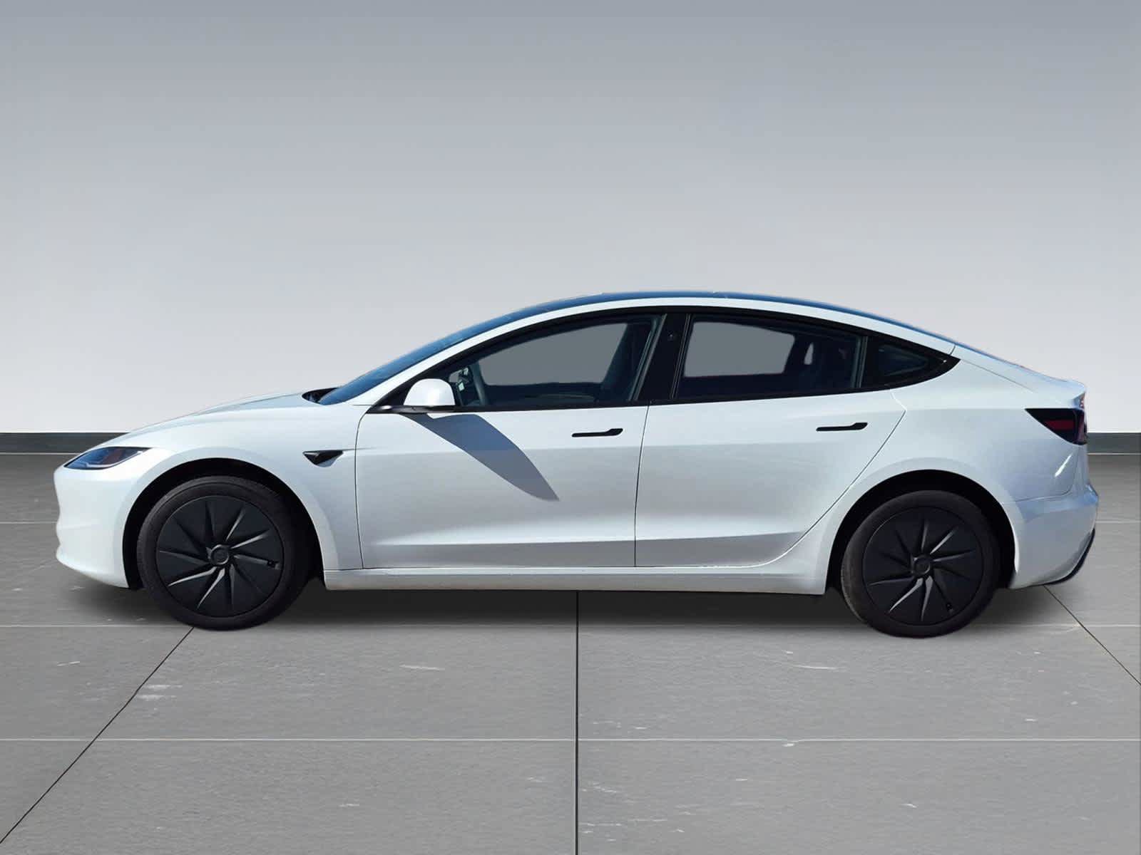 Used 2025 Tesla Model 3 RWD image 3
